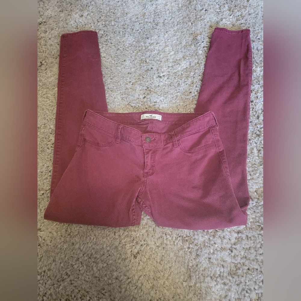 Dark Pink Hollister Sz 5 Jeans!!